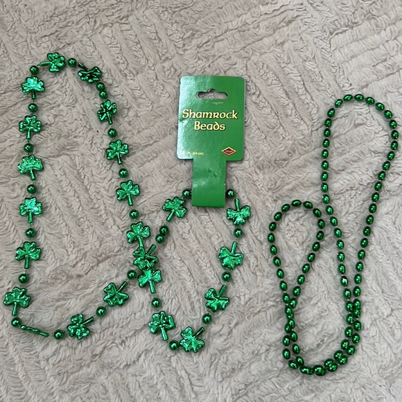 St Patrick’s Day bundle green derby hat, shamrock beads, shamrock band, New - Picture 7 of 16
